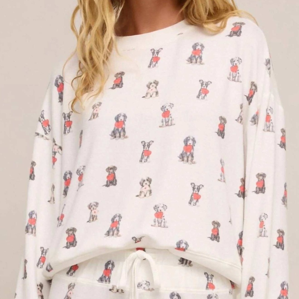 Z Supply Elle Puppy Love Small Fleece Dogs Holding Hearts White Pullover Sweater